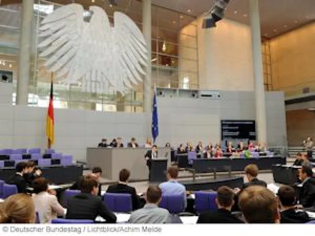 Bild: Werde Bundestagsabgeordneter und bestimme den Kurs unseres Landes