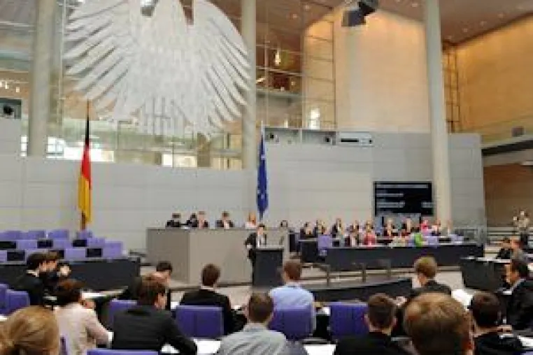Bild: Werde Bundestagsabgeordneter und bestimme den Kurs unseres Landes
