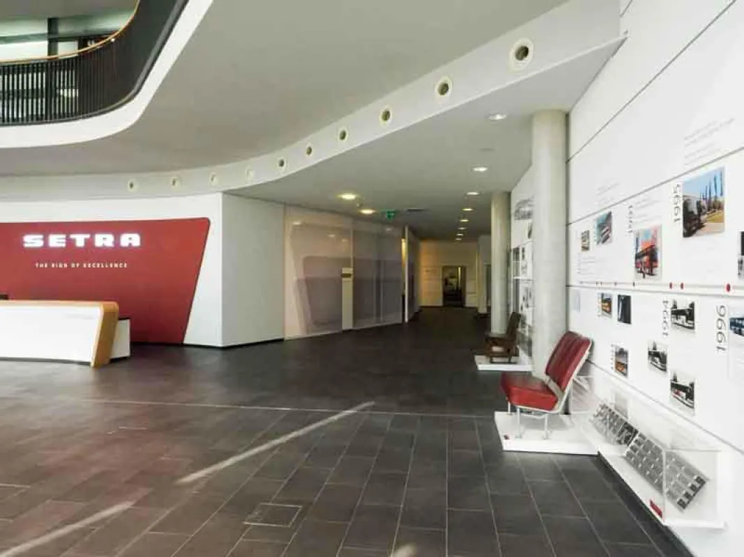 Setra KundenCenter (Foto: George P. Johnson)