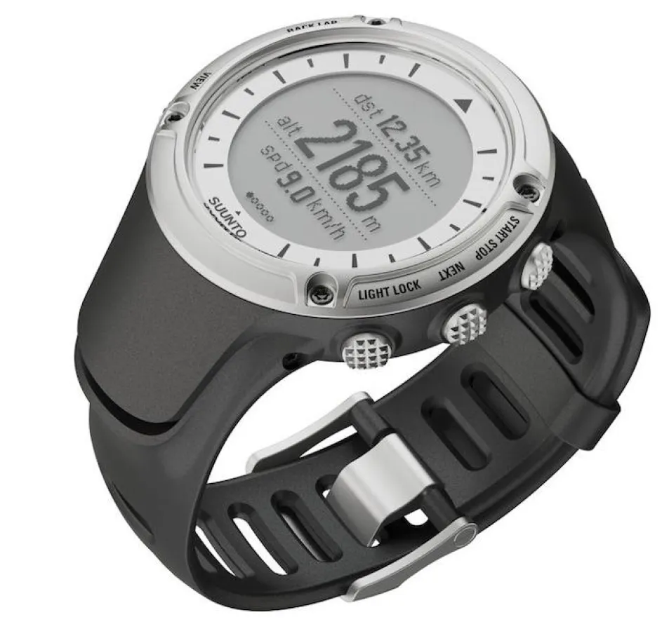 Suunto lanciert die AMBIT: Die erste echte GPS-Uhr für Abenteurer