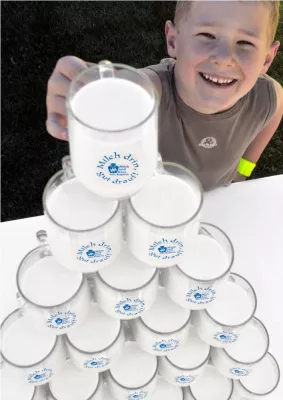 Bild: Ein dreifaches Hoch auf die Milch - Der Internationale Tag der Milch auf der Landesgartenschau in Kitzingen