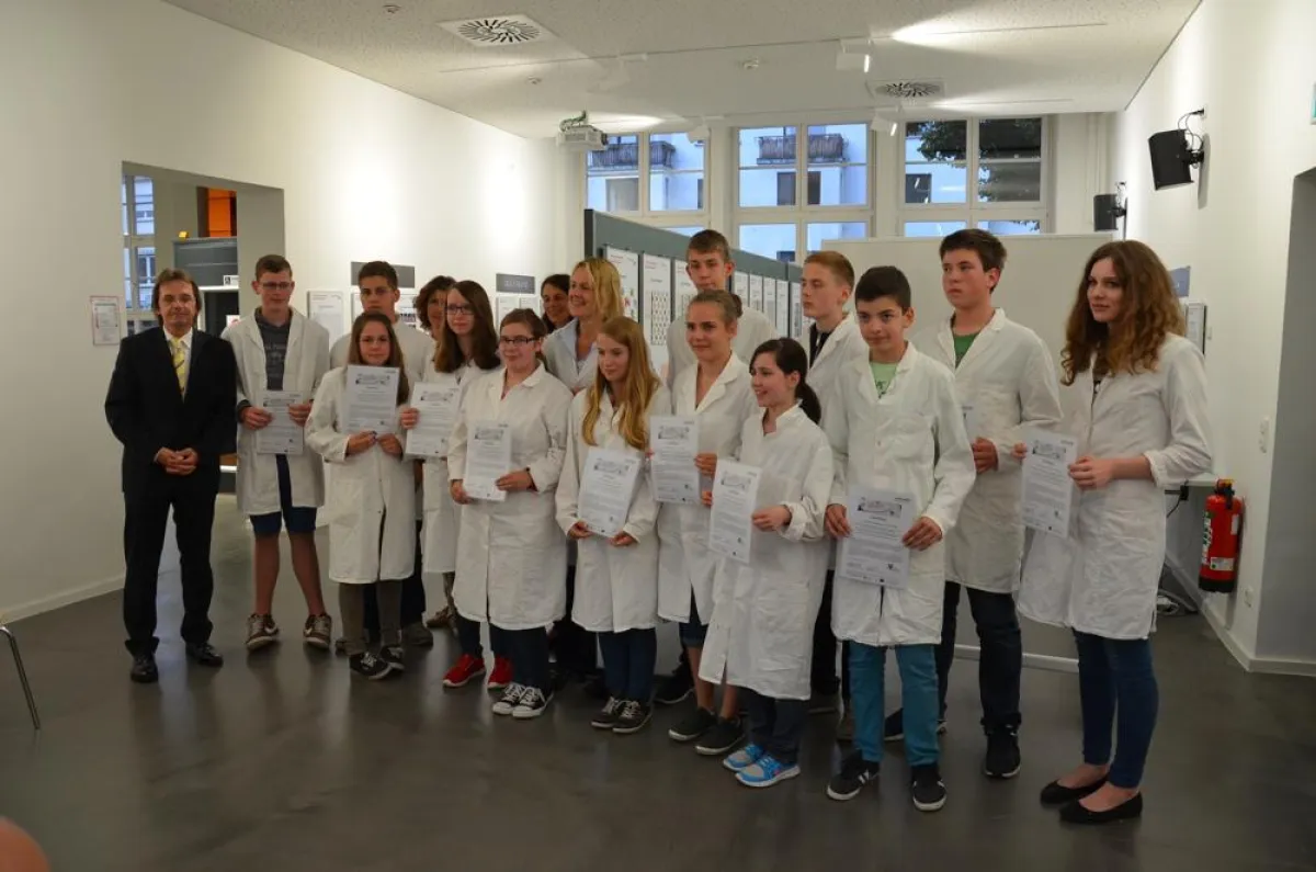 Teilnehmer bei MINT-Die Stars von Morgen, durchgeführt von Provadis und dem Chemikum/ Marburg