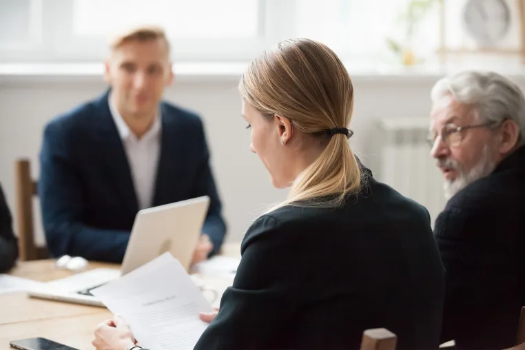 Bild: Zeitarbeit und Personalvermittlung: Wie JB Vermittlungs GmbH den Arbeitsmarkt entlastet