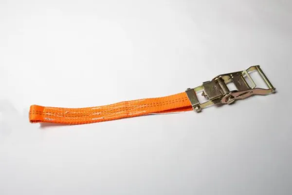 Bild: Günstige Verzurrgurte - worauf man beim Kauf unbedingt achten sollte