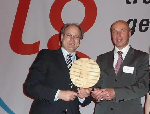 Bild: Kampagne „Schüler helfen Leben retten“ erhält Health Media Award 2010 der Stiftung Gesundheit