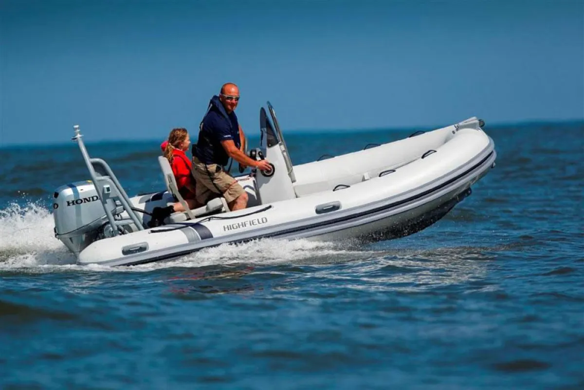 Highfield Ocean Master OM460