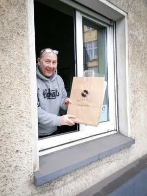 Bild: Schallplattenladen 33 1/3 bietet Wundertüten to go