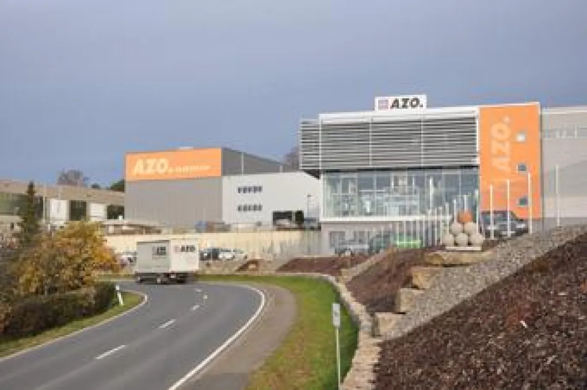 AZO-Firmengelände mit Blick auf das Kundencenter
