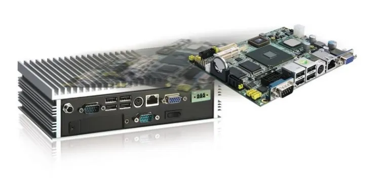 Kompakter Embedded Box PC mit erweitertem Temperaturbereich von -20°C bis +70°C Bild: Kompakter Embedded Box PC mit erweitertem Temperaturbereich von -20°C bis +70°C