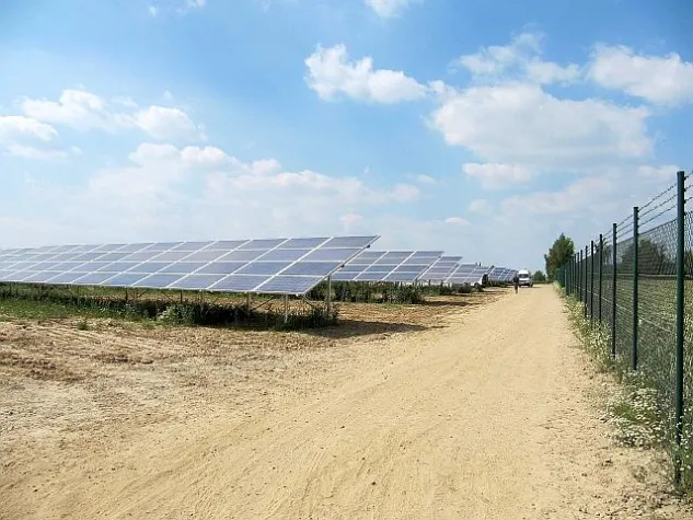 Bild: 1,53 MW Photovoltaikkraftwerk geht bei Leipzig ans Netz