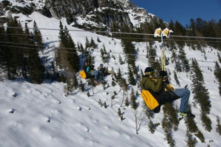 ACE Strukturdämpfer sichern Endlage der größten Zipline in den Alpen Bild: ACE Strukturdämpfer sichern Endlage der größten Zipline in den Alpen