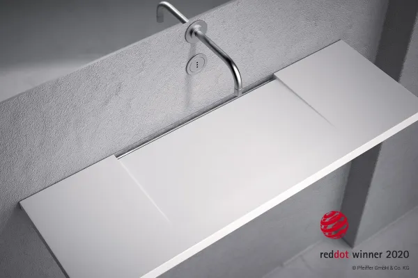 Bild: Pfeiffer gewinnt mit der Waschtischkonsole REVARI zum dritten Mal Red Dot Design Award