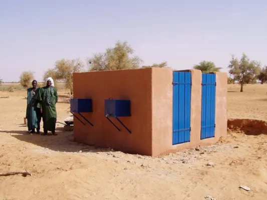 Bild: Dreckwasser tötet täglich 4900 Kinder - ADRA baut seit Jahren Brunnen, Latrinen und Klärsysteme