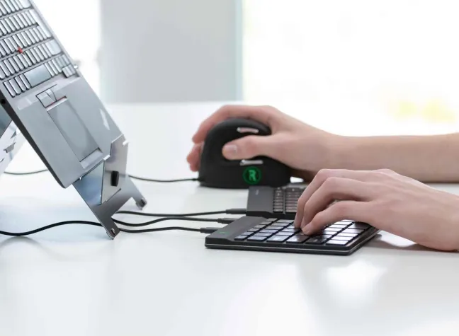 Bild: Ergonomie: Damit die Tastatur nicht zur Tortur und die Maus zum Graus werden