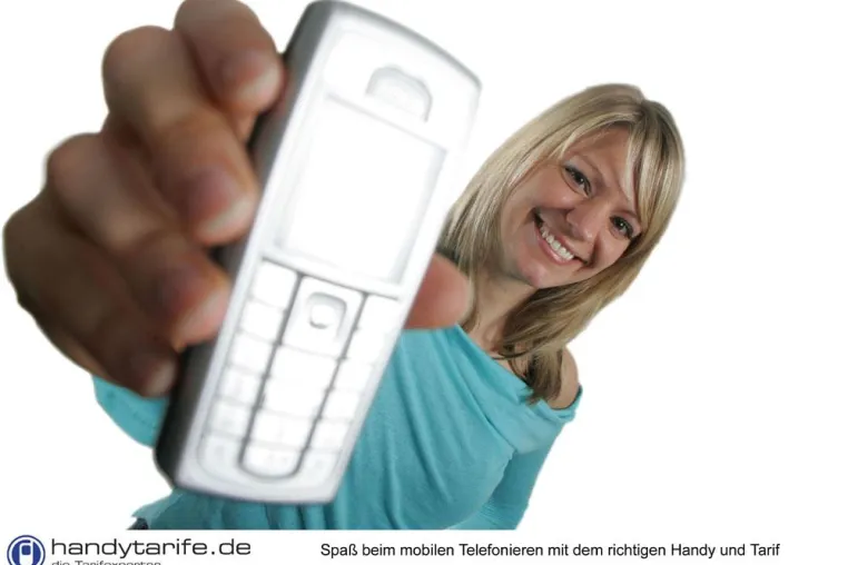 Bild: Handykauf leicht gemacht - Neue Handy-Datenbank präsentiert Übersicht aktueller Geräte aller Hersteller