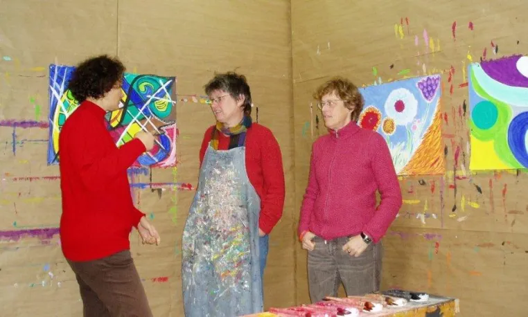 Atelier Farbenspiel - Das Spiel mit Farben auf Papier nach Arno Stern Bild: Atelier Farbenspiel - Das Spiel mit Farben auf Papier nach Arno Stern