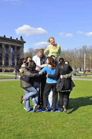 Bild: Ab durch die Mitte und rein in den Frühling