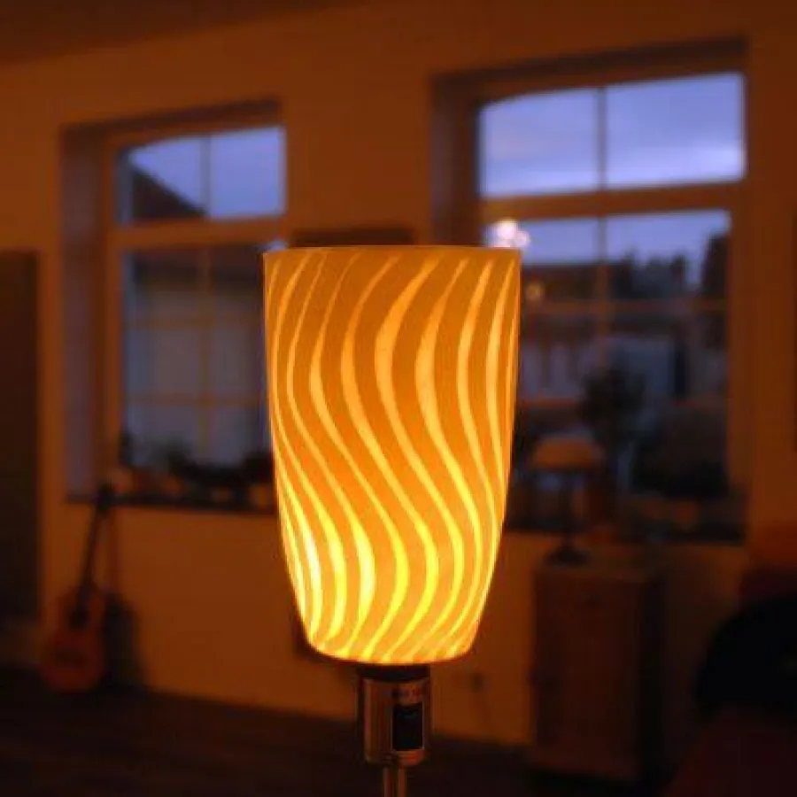 Stimmungsvolle Porzellanlampe. Foto: ARTmosphäre