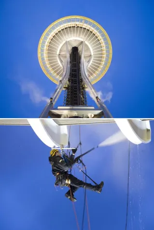 Bild: Kärcher reinigt Space Needle in Seattle, USA