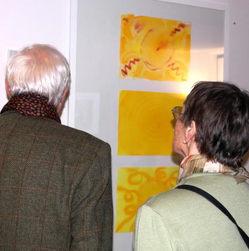 Emotionale Vernissage zur Ausstellung - es kamen viele interessierte Besucher