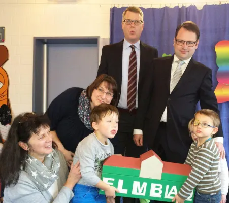 Bild: FIBAV: Spenden-Haus an Kindergarten Fischersteg übergeben