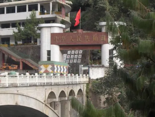 Bild: Um China zu Diensten zu stehen, stellt Nepal eine Grenzschutztruppe zur Kontrolle der Grenze zu Tibet auf