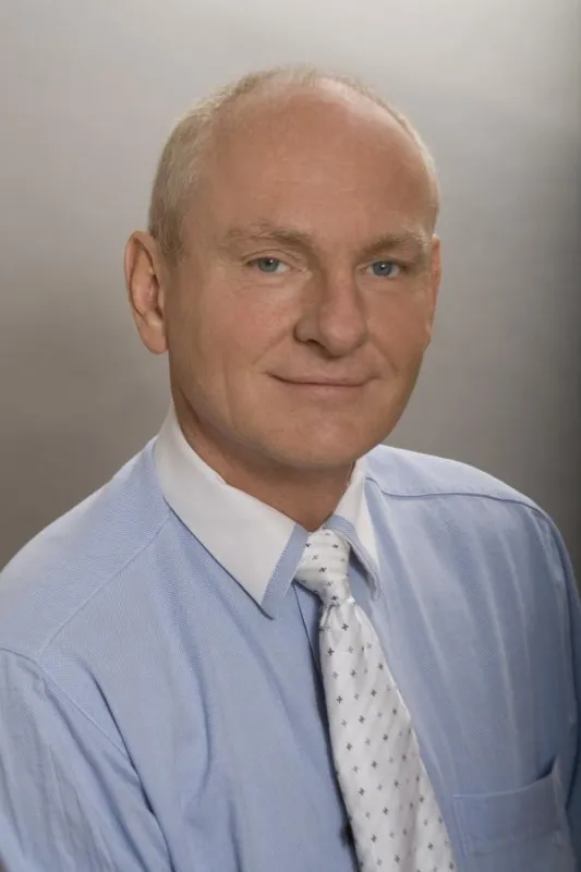 Dr. med. Ewald Hof, Chefarzt Orthopädie, MediClin am Hahnberg