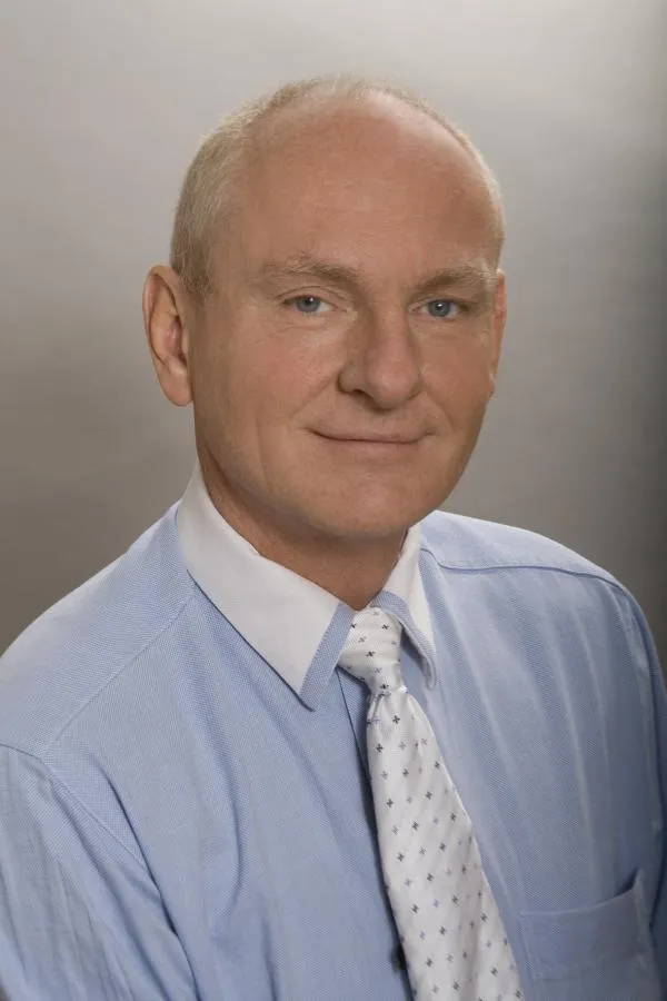 Dr. med. Ewald Hof, Chefarzt Orthopädie, MediClin am Hahnberg