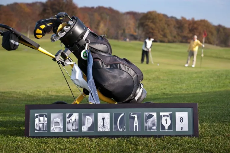 Bild: Eröffnung der Golfsaison mit originellen Geschenken für Golfer