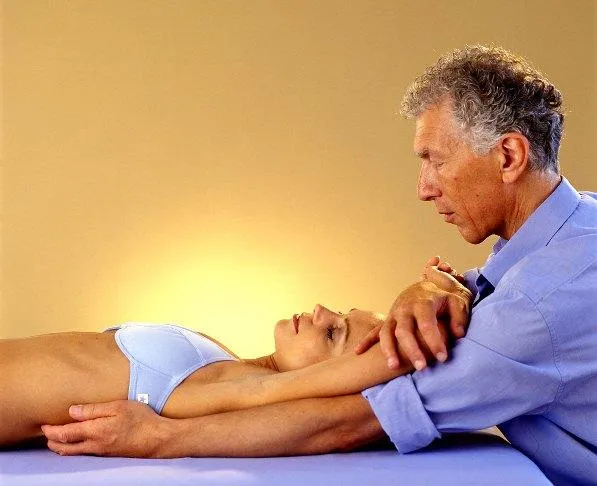 Bild: Pressemitteilung - Für ein ganzheitliches Wohlbefinden - am 13. März 2010 startet die ROLFING Woche