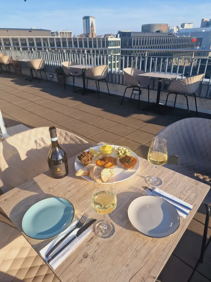 Rooftop-Bar SimRacing Center Essen (© SimRacing Center)