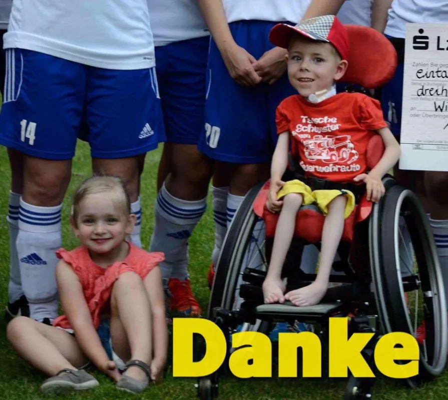 Jannik und die Middelbecks sagen Danke. (Foto: Privat)