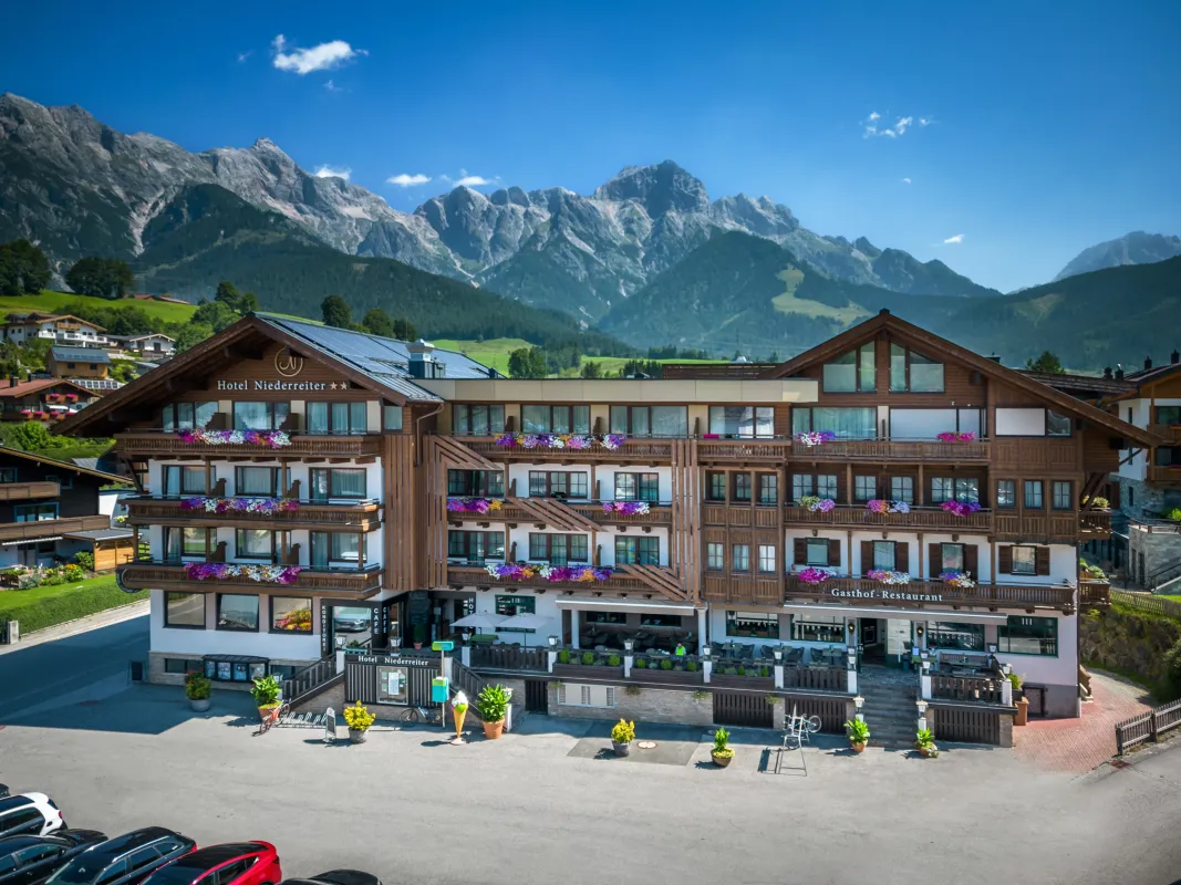Hotel Niederreiter - Top Lage neben der Talstation in Maria Alm