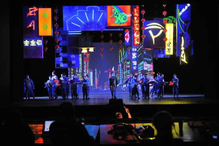 Mediencontent für die Opernbühne Bild: Mediencontent für die Opernbühne