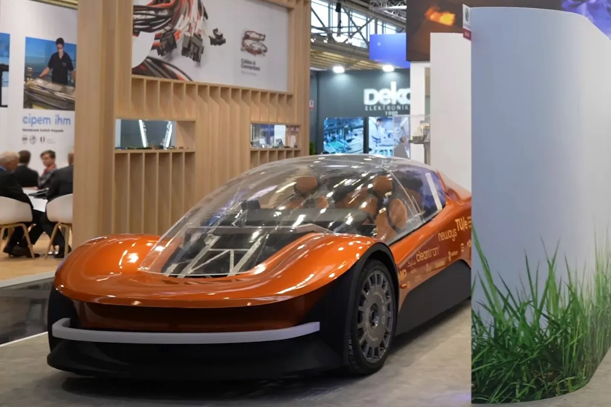 Innovatives Elektroauto, electronica 2024 auf der Messe München (© Messe.TV - Deutsche Messefilm & Medien GmbH)