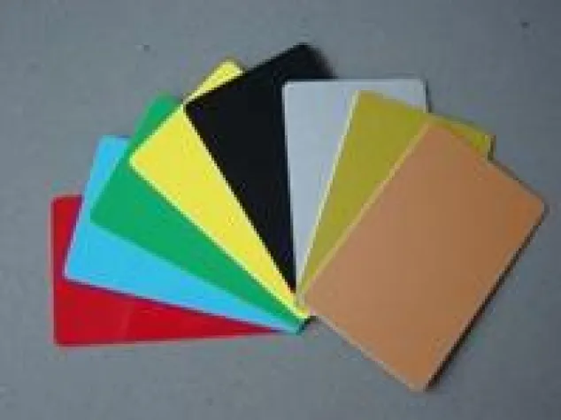 Bild: Plastikkarten – viel mehr als ein Stück Kunststoff