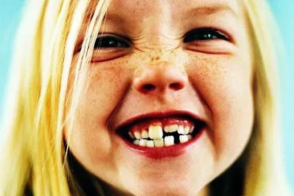 Finanztest untersucht Zahnversicherungen für Kinder - Kieferorthopädie – für gesunde Zähne von Anfang an Bild: Finanztest untersucht Zahnversicherungen für Kinder - Kieferorthopädie – für gesunde Zähne von Anfang an