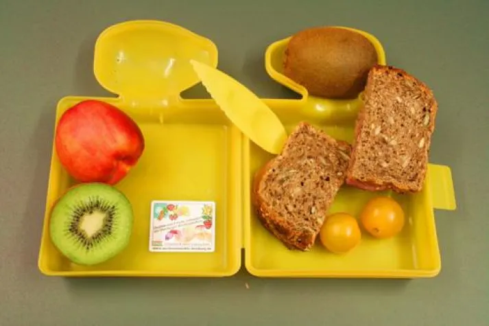 Bild: Frische Wochenmarkt-Vitaminbomben für die Duisburger I-Dötzchen