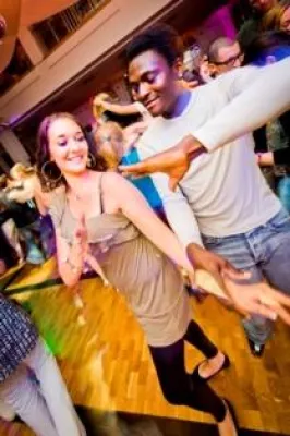 Bild: Schwungvoll in das Jahr 2012 tanzen, bei der Tanzschule Gutmann in Hamburg