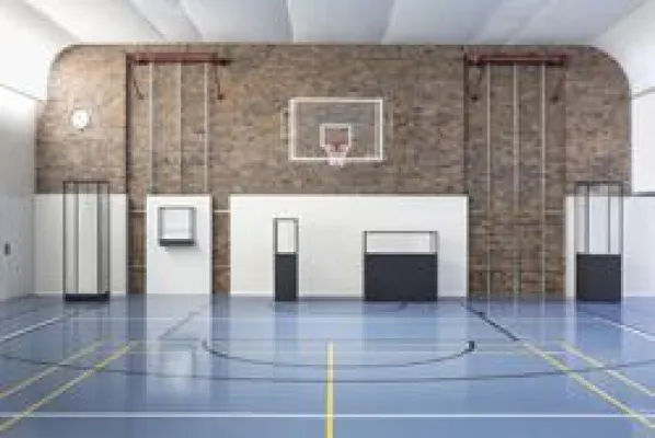 Bild: Exponatec 2015: museumstechnik präsentiert modulares Vitrinensystem