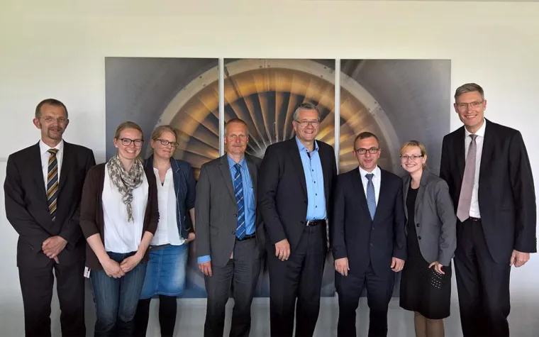 Bild: Der Hamburg Airport betraut arvato Systems mit Betrieb und Betreuung der zentralen IT-Landschaft