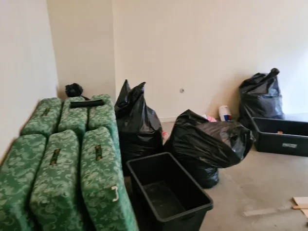 Bild: Entrümpelung Düsseldorf - Entfix die Entrümpelungsfirma in der Rheinmetropole