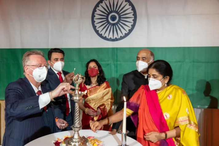 Bild: Booster für die deutsch-indische Freundschaft