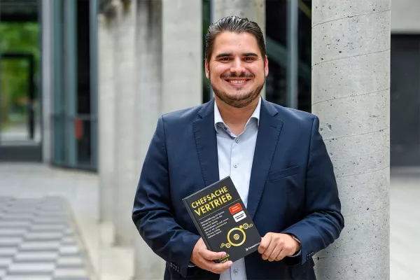 Bild: Chefsache Vertrieb von Tobias Epple stürmt die Bestseller Listen der Sachbücher