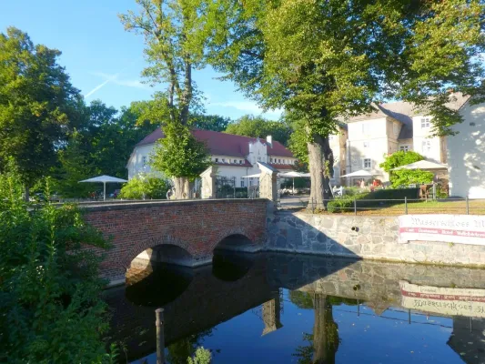 Bild: Vom Wasserschloss Mellenthin die Insel Usedom erkunden