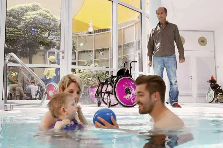 Bild: Kinder- und Jugendhospiz Balthasar veröffentlicht ersten eigenen Werbespot mit Christoph Maria Herbst