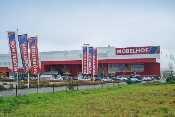 Videotechnik von Dallmeier für Möbelhof Ingolstadt und Parsberg Bild: Videotechnik von Dallmeier für Möbelhof Ingolstadt und Parsberg