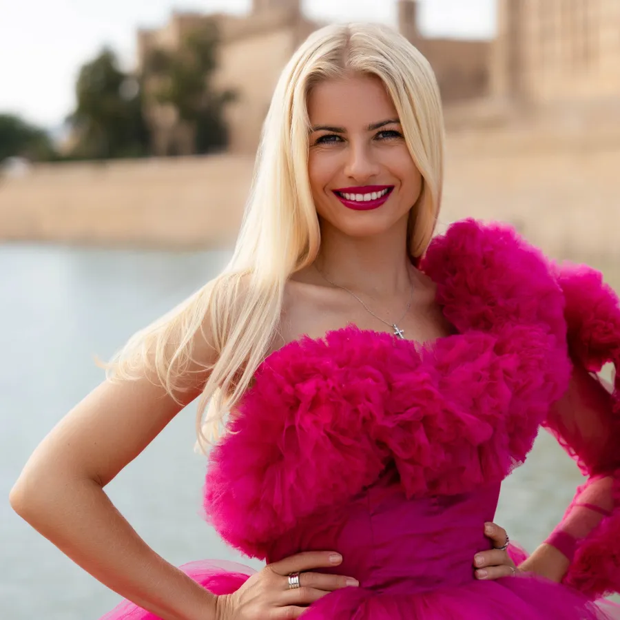 Iana Besarabet, die Geschäftsleiterin bei Partnervermittlung Perfektes Paar