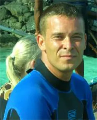 Bild: Tauchausbildung im Rheintal