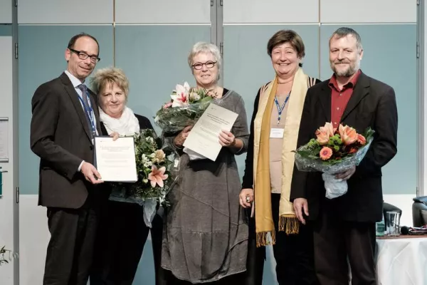 Bild: Betreuungsinitiative des Landesstudienkollegs an der Hochschule Anhalt ausgezeichnet